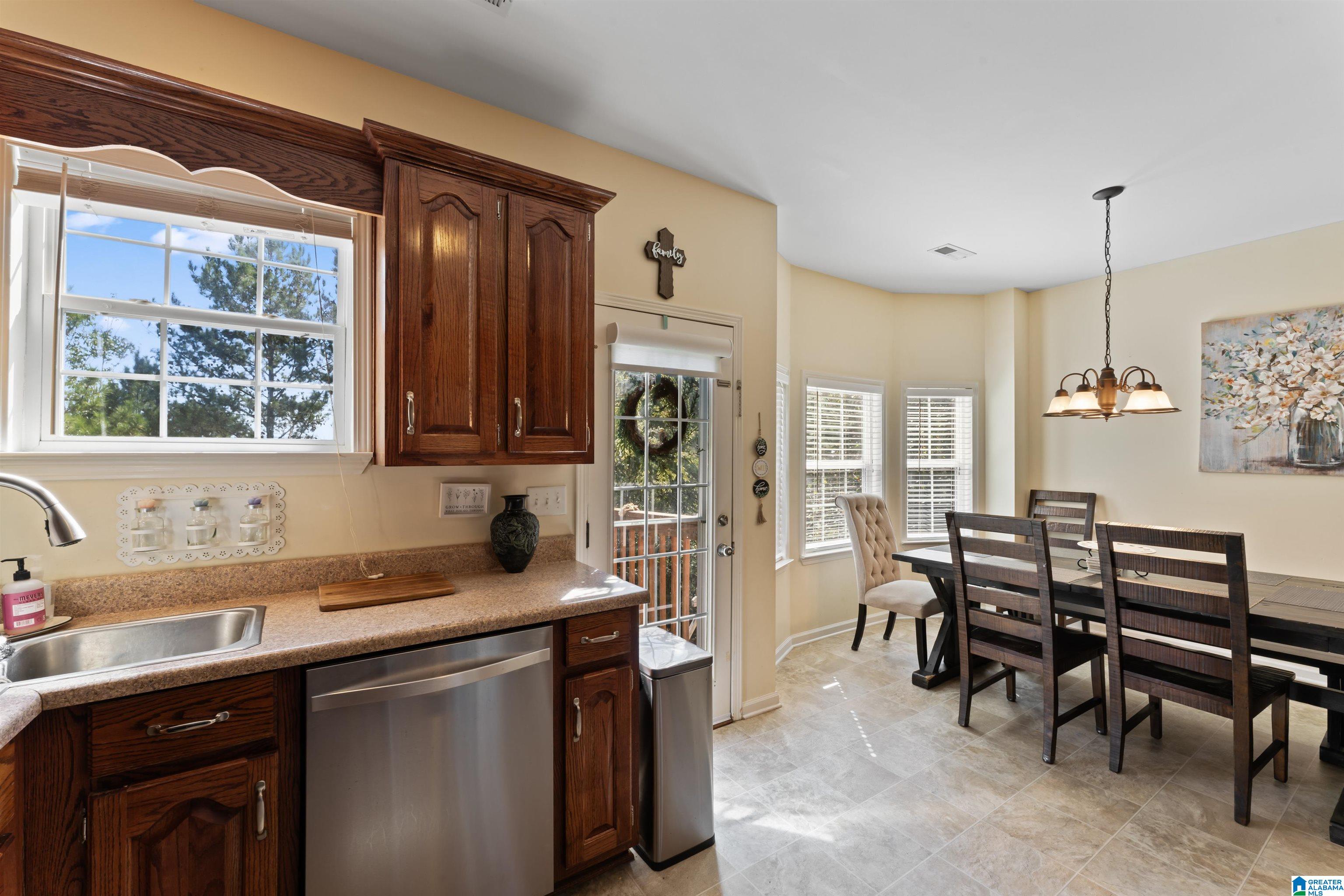 215 Woodland Ridge Road Odenville, AL 35120 - Photo 16 of 31