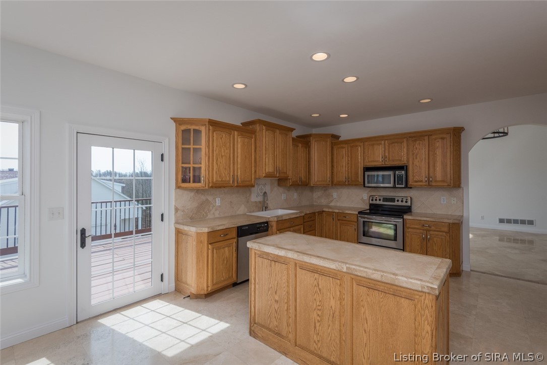 1011 Canyon Road New Albany, IN 47150 - Photo 14 of 85