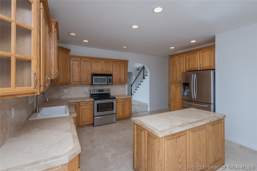 1011 Canyon Road New Albany, IN 47150 - Photo 15 of 85