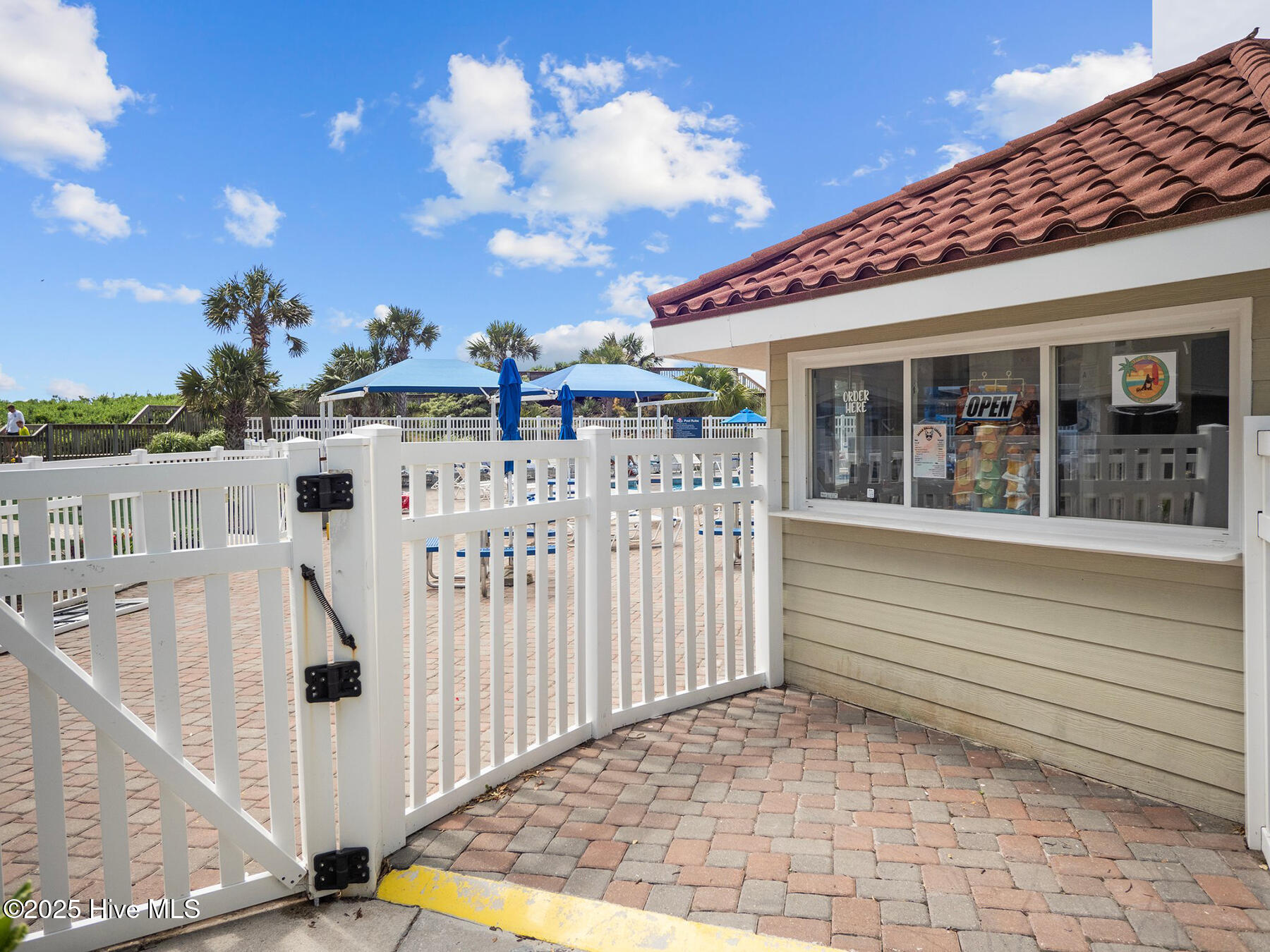 2000 New River Inlet Road, Unit 2512 North Topsail Beach, NC 28460 - Photo 36 of 49 44-web-or-mls-P6078389