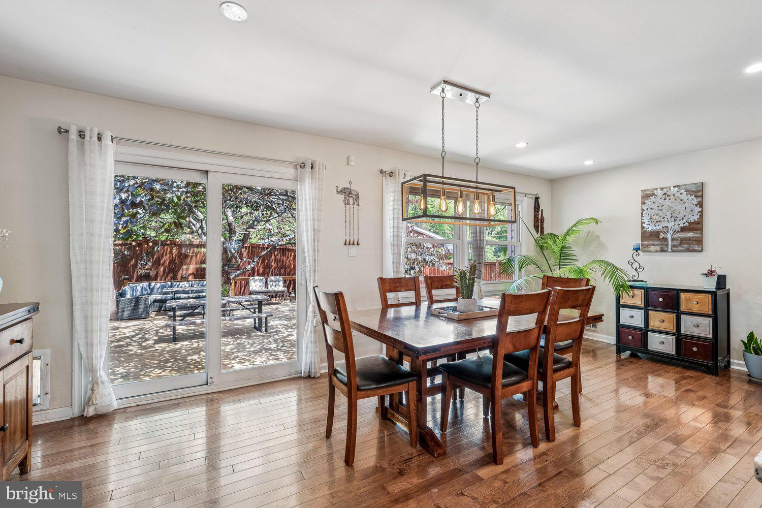 716 Carter Road Rockville, MD 20852 - Photo 13 of 55 Dining Room