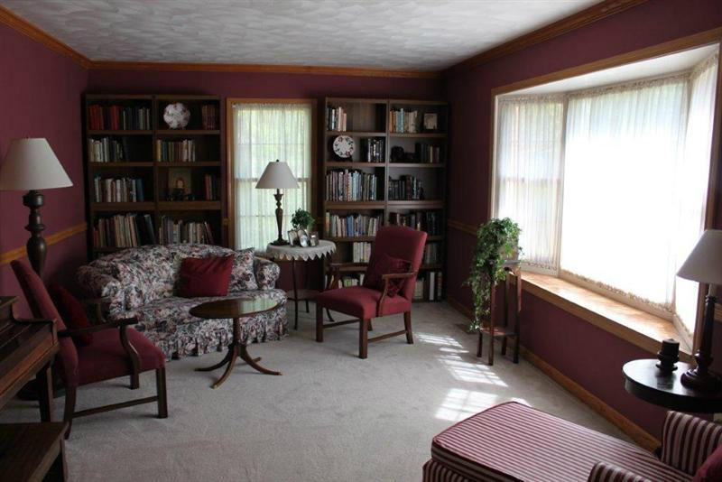 2385 Romar Road Salem, VA 24153 - Photo 8 of 43 13aLiving Room
