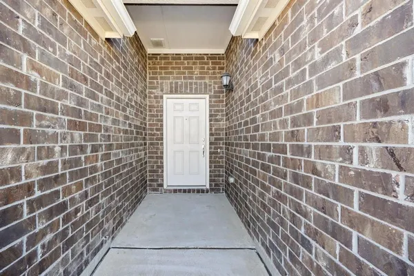 $2,450 | 4805 Cleves Avenue, Aubrey, TX 76227