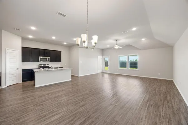 $2,450 | 4805 Cleves Avenue, Aubrey, TX 76227