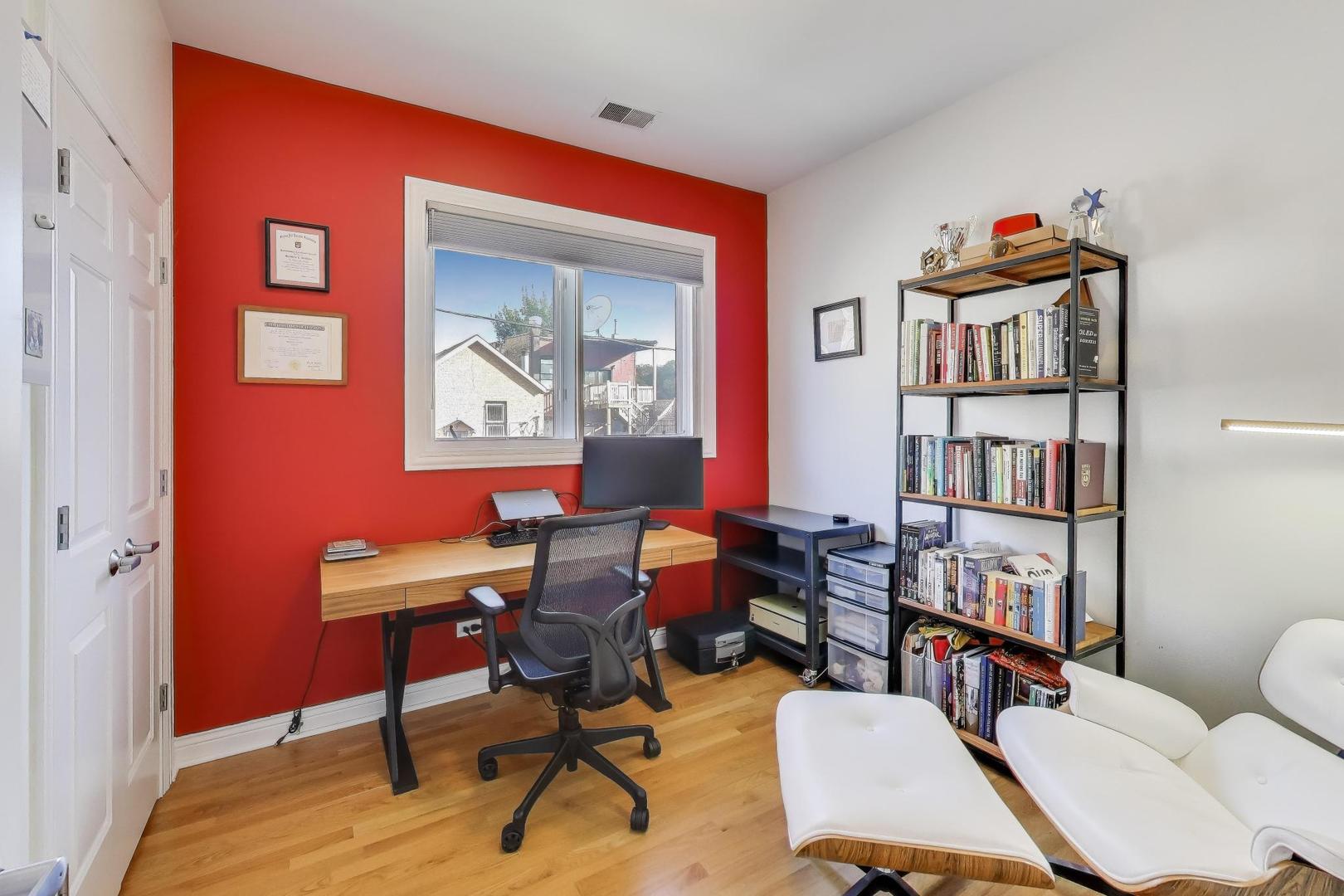 2145 North Sheffield Avenue, Unit 2 Chicago, IL 60614 - Photo 17 of 24