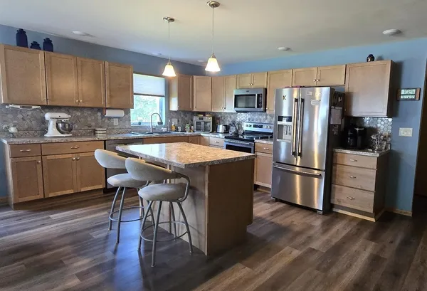 $269,900 | 1903 Bud Road, Windom, MN 56101