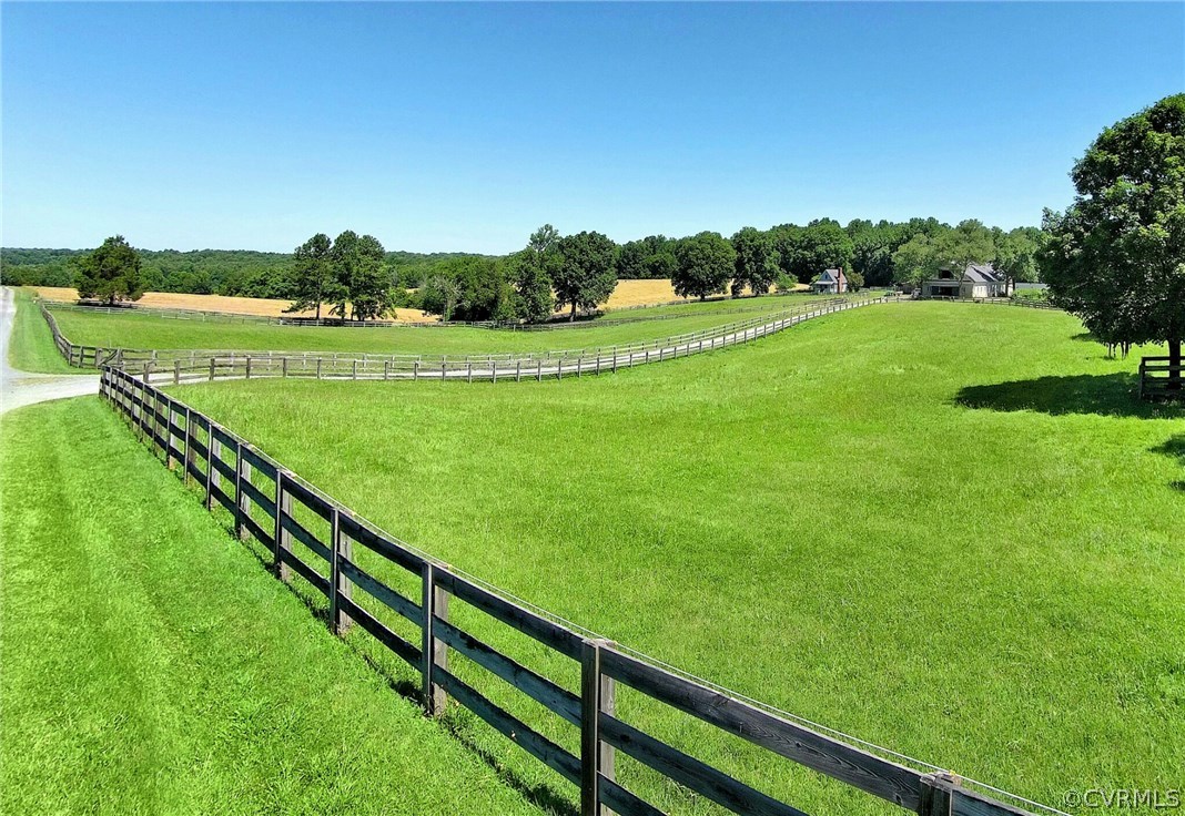 2048 Cardwell Road Crozier, VA 23039 - Photo 4 of 50 Gallery Image 4