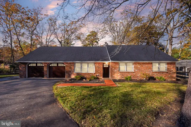 $695,000 | 155 Tuckerton Road, Medford Lakes, NJ 08055