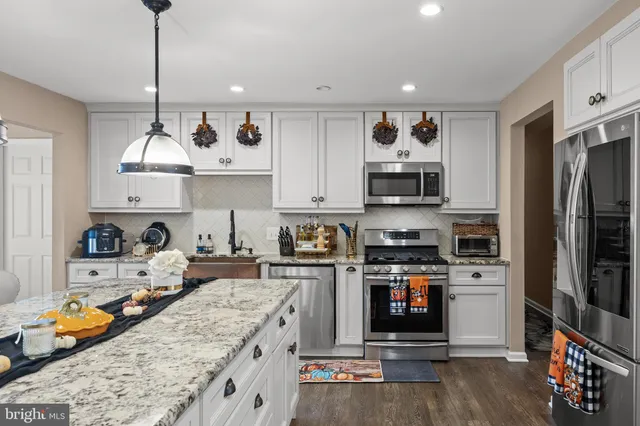 $695,000 | 155 Tuckerton Road, Medford Lakes, NJ 08055