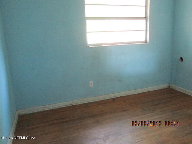 9431 Orme Road Jacksonville, FL 32220 - Photo 11 of 20 IMG_4863 (640x480)