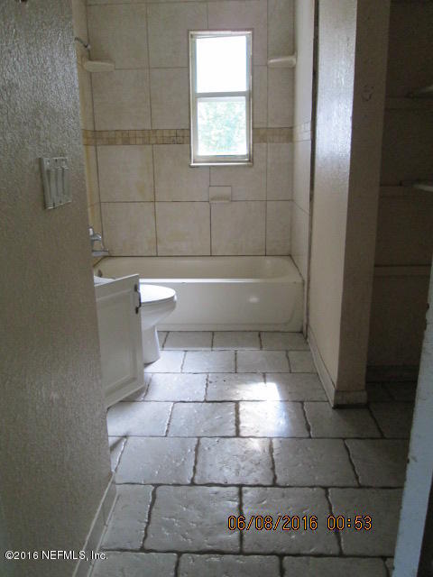 9431 Orme Road Jacksonville, FL 32220 - Photo 15 of 20 IMG_4888 (480x640)