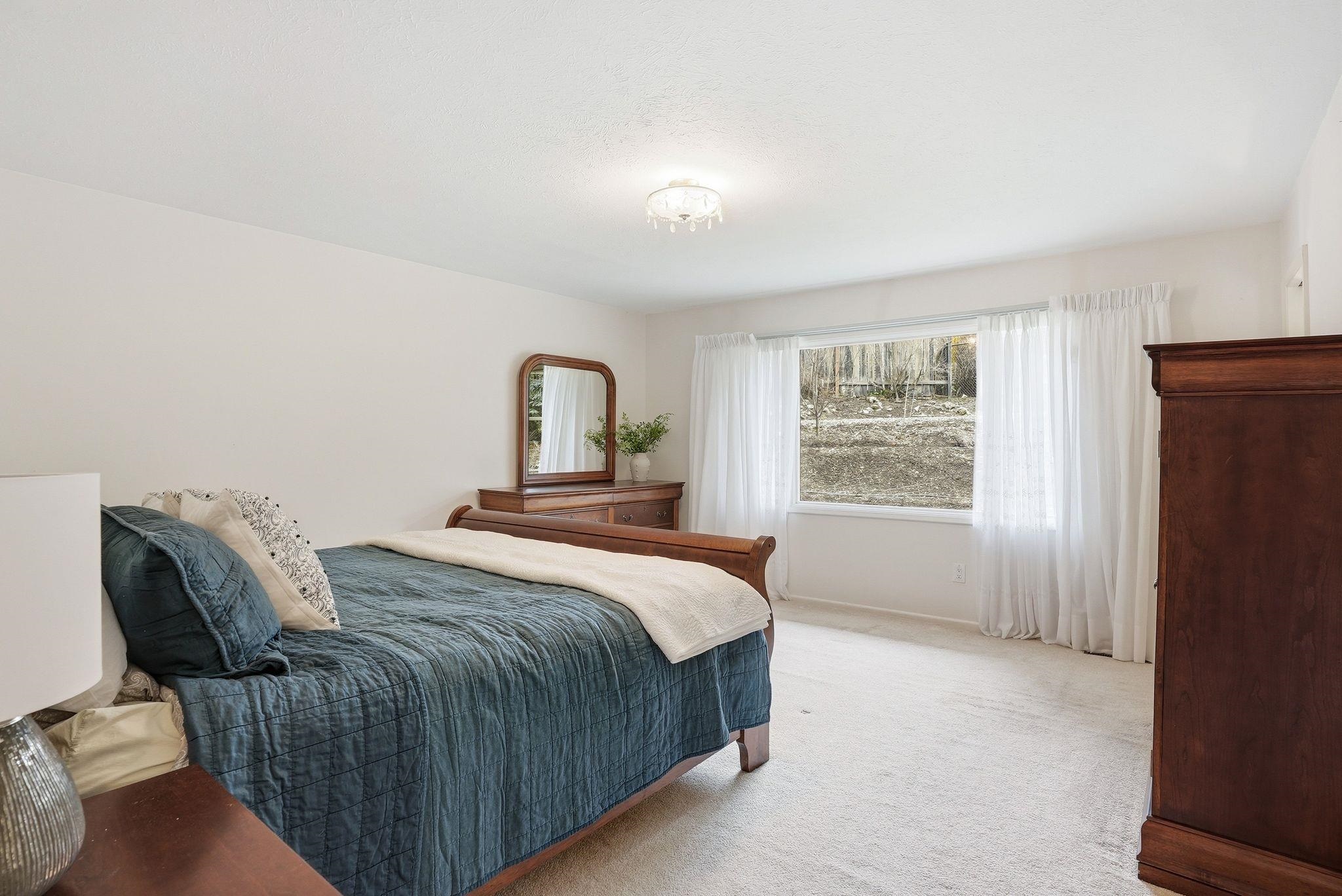 5419 South Dearborn Road Spokane, WA 99223 - Photo 16 of 49