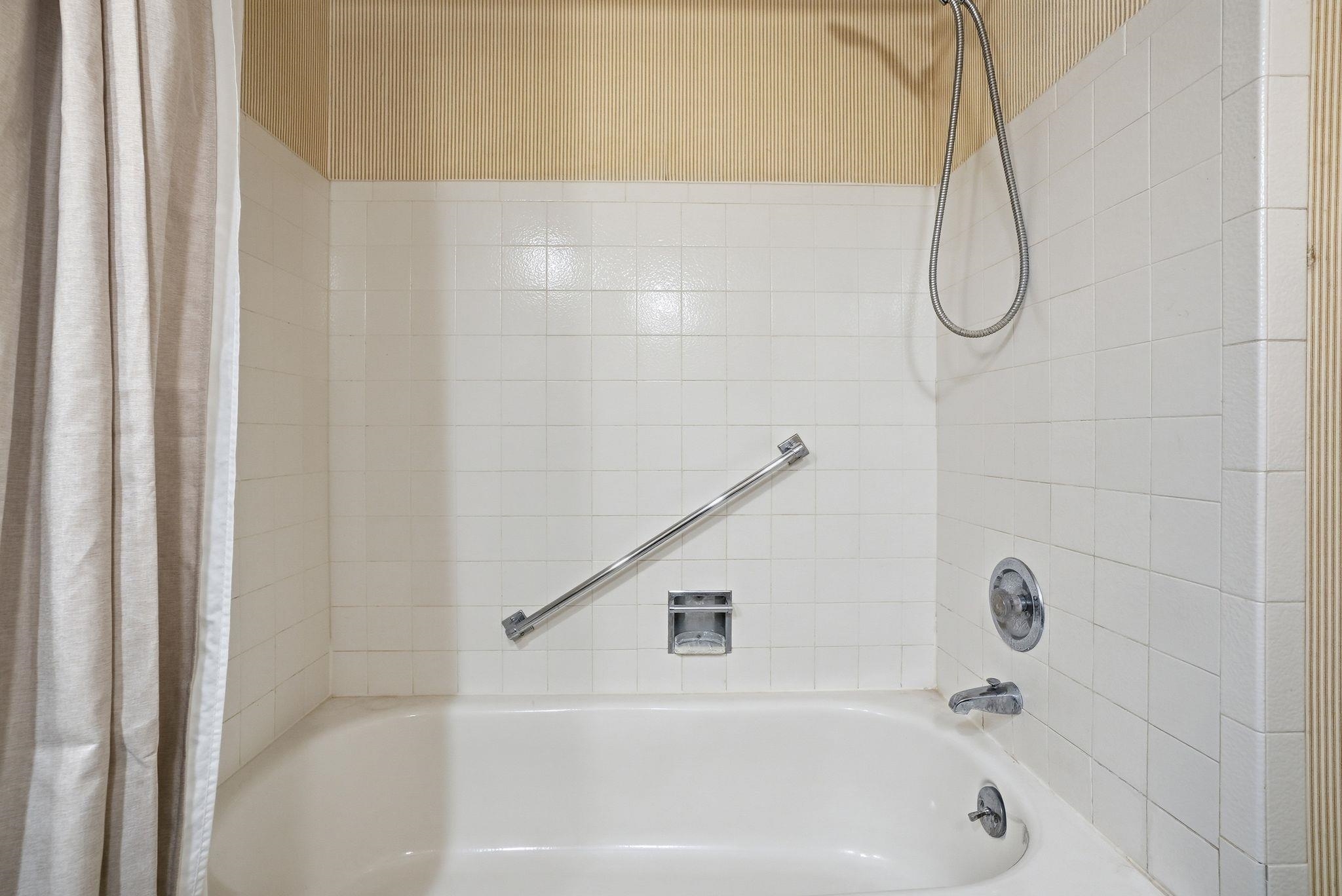 5419 South Dearborn Road Spokane, WA 99223 - Photo 22 of 49