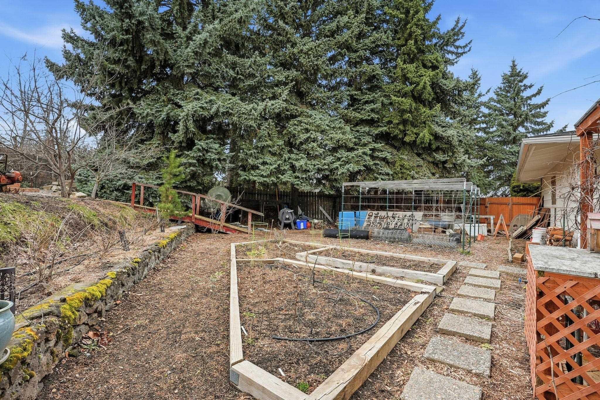 5419 South Dearborn Road Spokane, WA 99223 - Photo 40 of 49