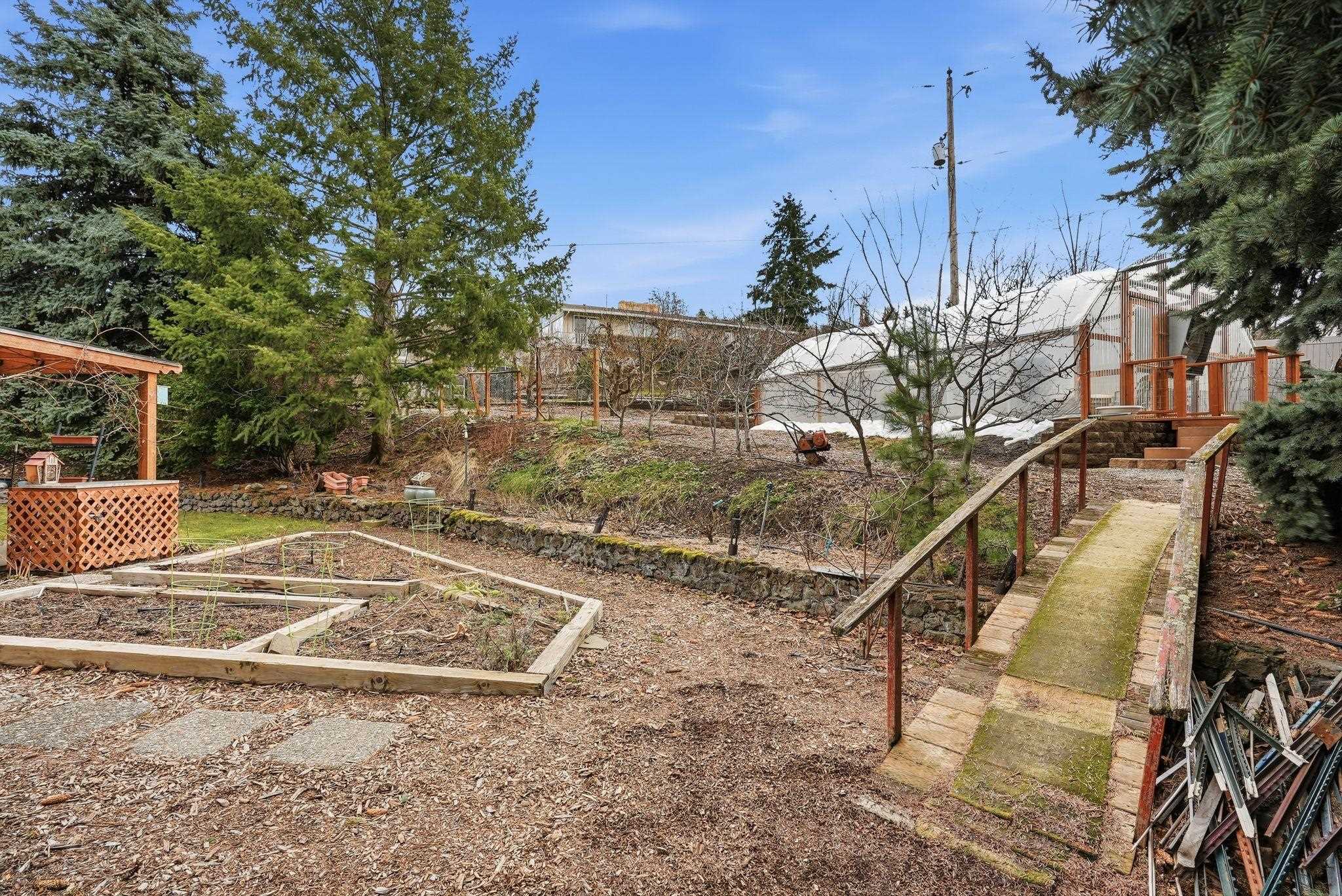 5419 South Dearborn Road Spokane, WA 99223 - Photo 41 of 49