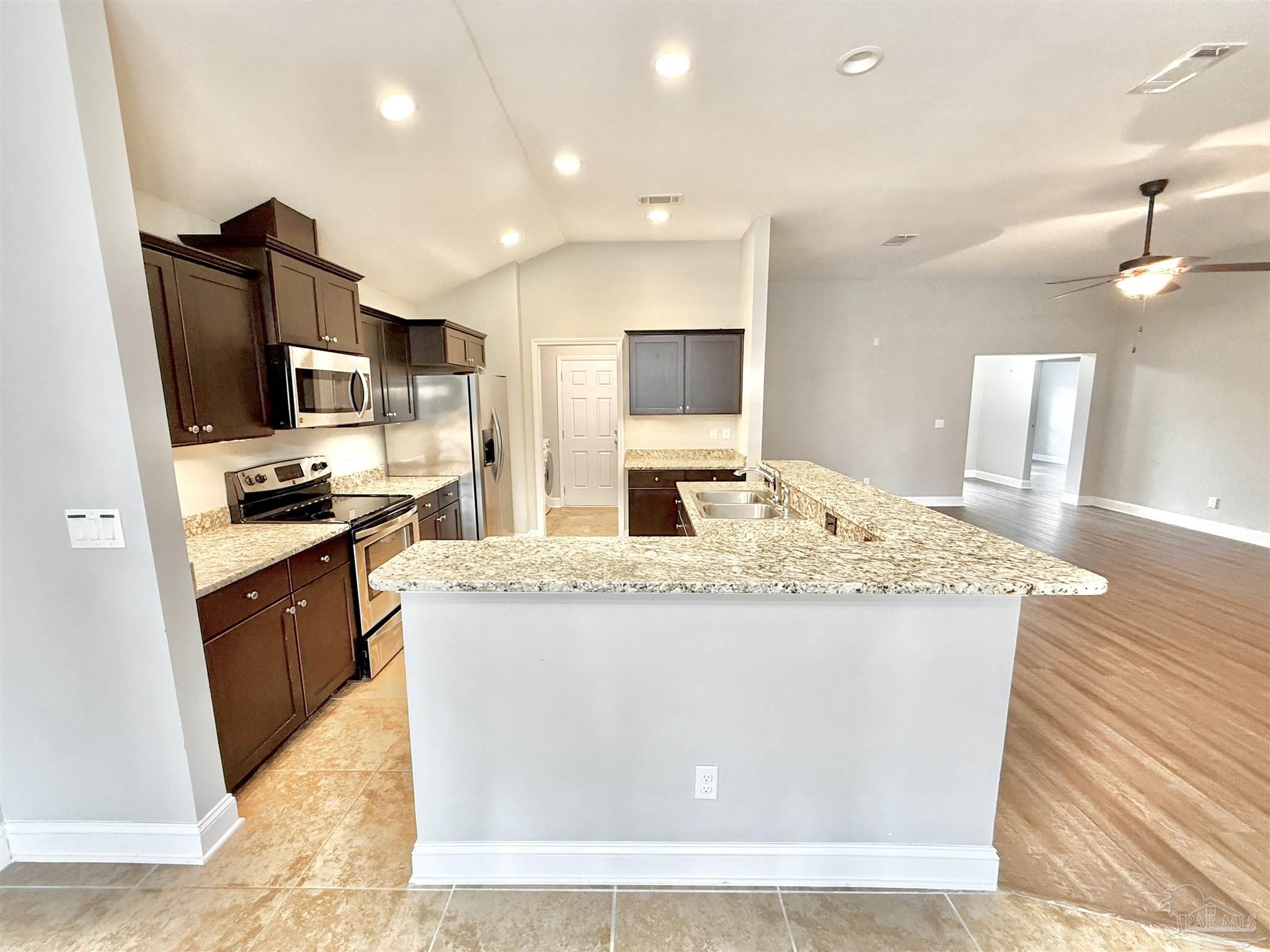 6089 Dunridge Drive Pace, FL 32571 - Photo 18 of 40