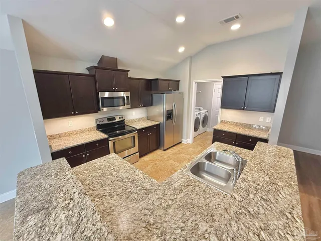 $319,900 | 6089 Dunridge Drive, Pace, FL 32571