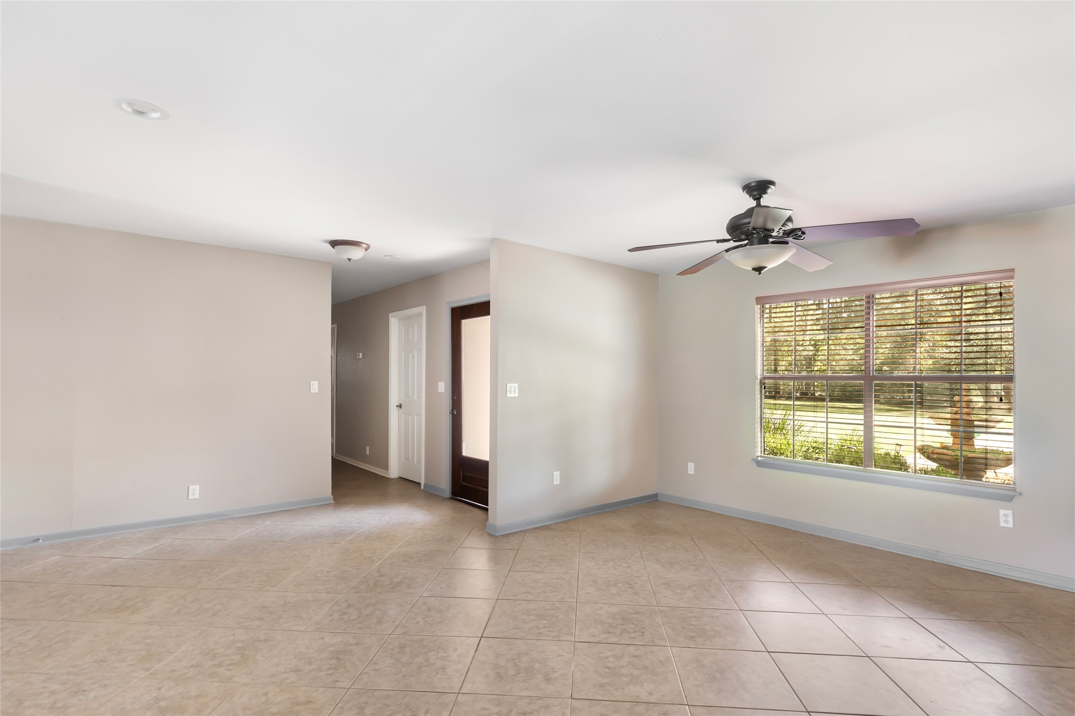 1300 Smith Road Huffman, TX 77336 - Photo 27 of 50 Entry way and view towards the dining room