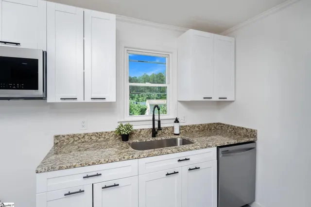 $275,000 | 105 Foxhall Court, Easley, SC 29640