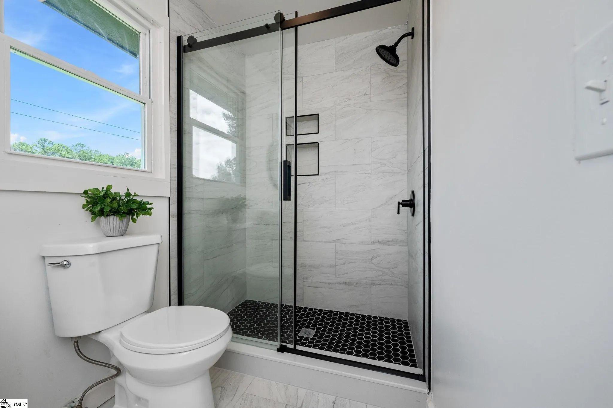 105 Foxhall Court Easley, SC 29640 - Photo 12 of 33