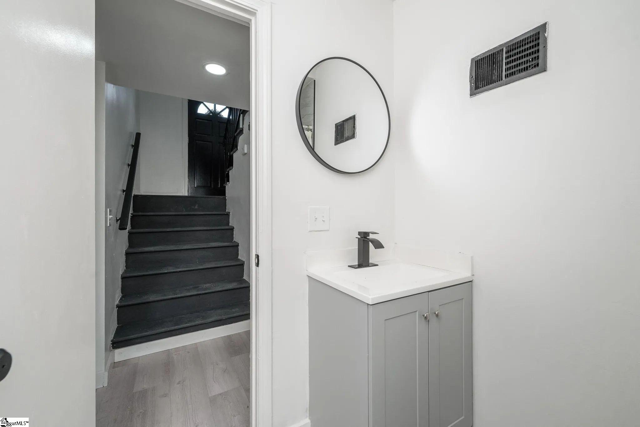 105 Foxhall Court Easley, SC 29640 - Photo 19 of 33