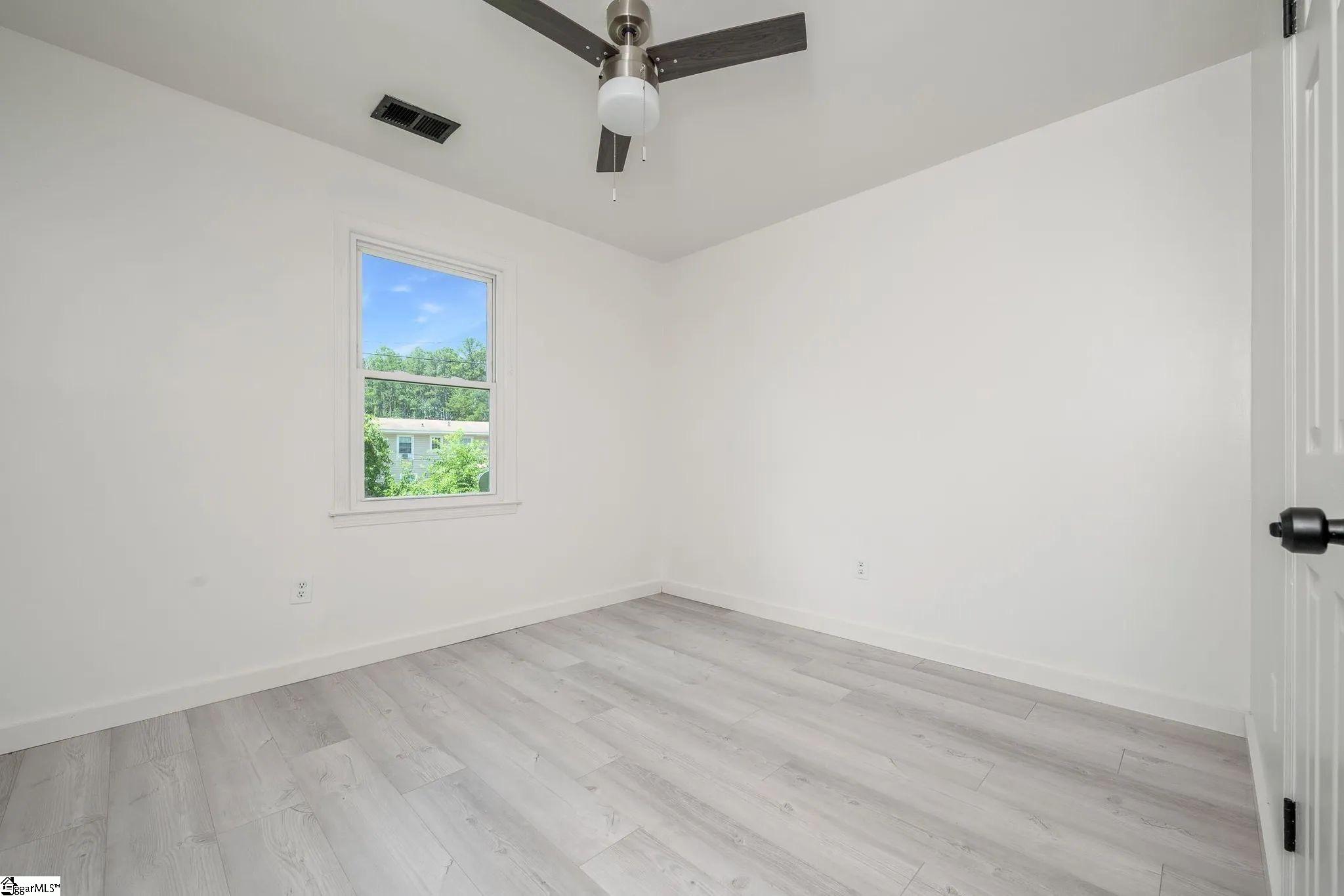 105 Foxhall Court Easley, SC 29640 - Photo 24 of 33