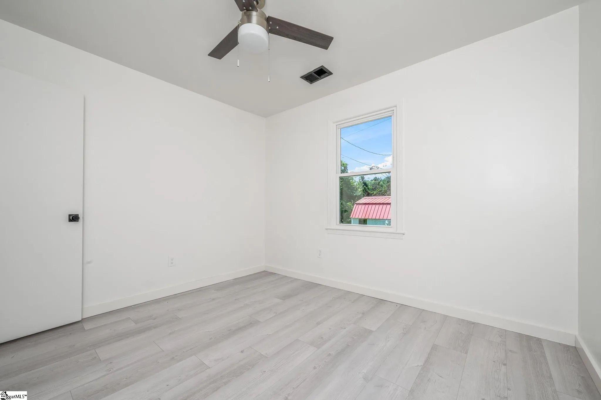 105 Foxhall Court Easley, SC 29640 - Photo 29 of 33