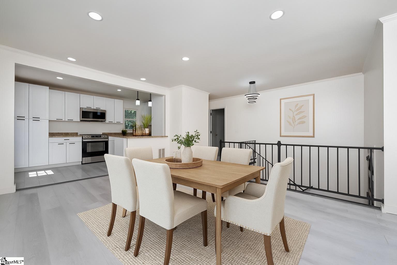 105 Foxhall Court Easley, SC 29640 - Photo 3 of 33