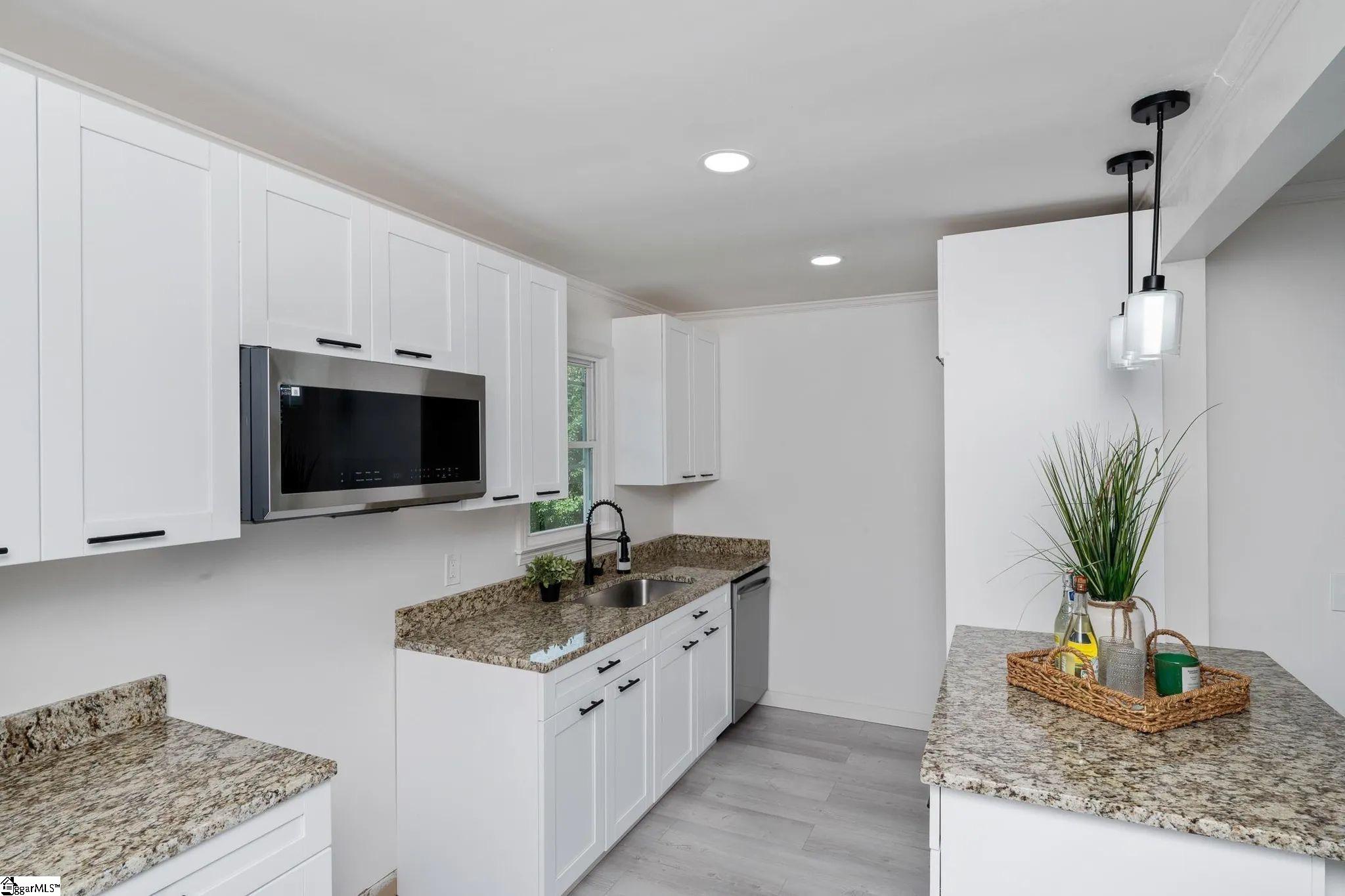 105 Foxhall Court Easley, SC 29640 - Photo 10 of 33