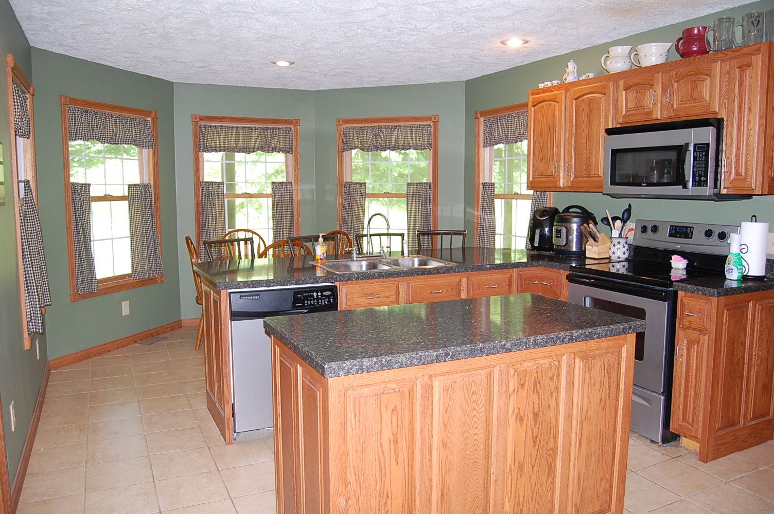 1076 East Abrams Road Bloomfield, IN 47424 - Photo 3 of 27