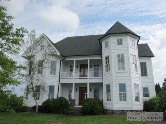 299 Blackberry Road Boone, NC 28607 - Photo 1 of 40 Gallery Image 1