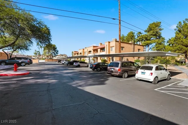 $1,000 | 5114 South Jones Boulevard, Unit 202, Las Vegas, NV 89118