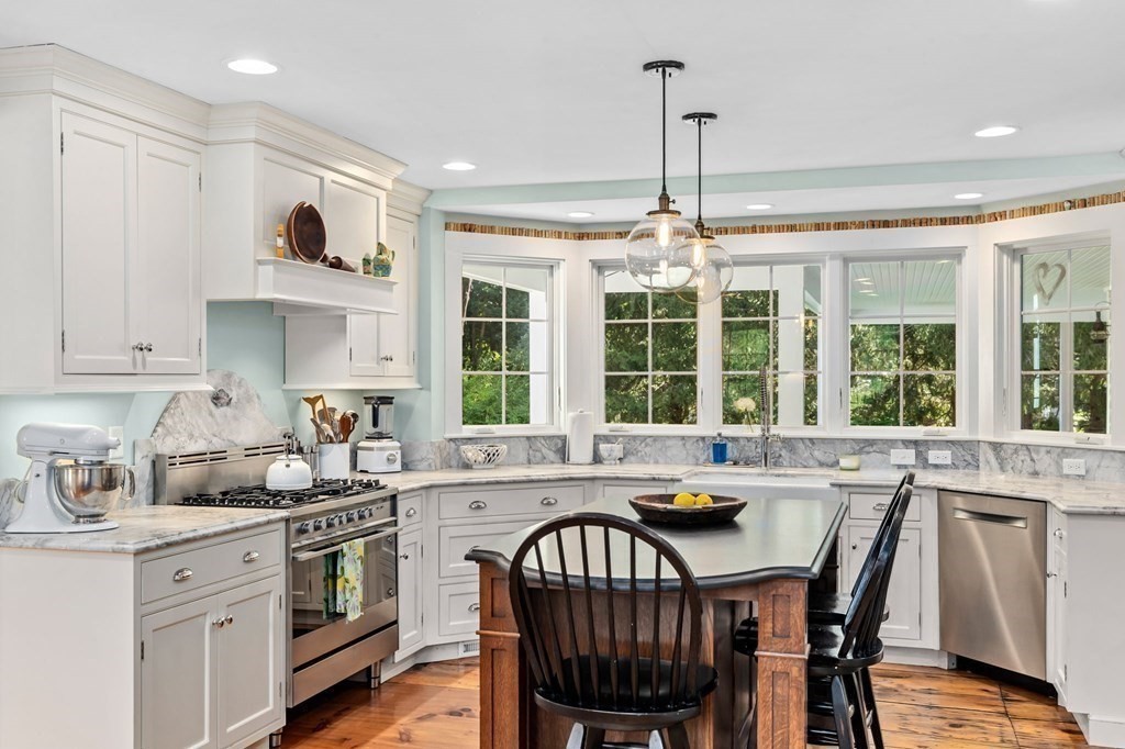 982 Main Street Hingham, MA 02043 - Photo 1 of 41