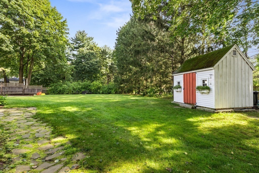 982 Main Street Hingham, MA 02043 - Photo 35 of 41 a view of garden