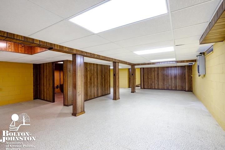 412 Lexington Road Grosse Pointe Farms, MI 48236 - Photo 34 of 43