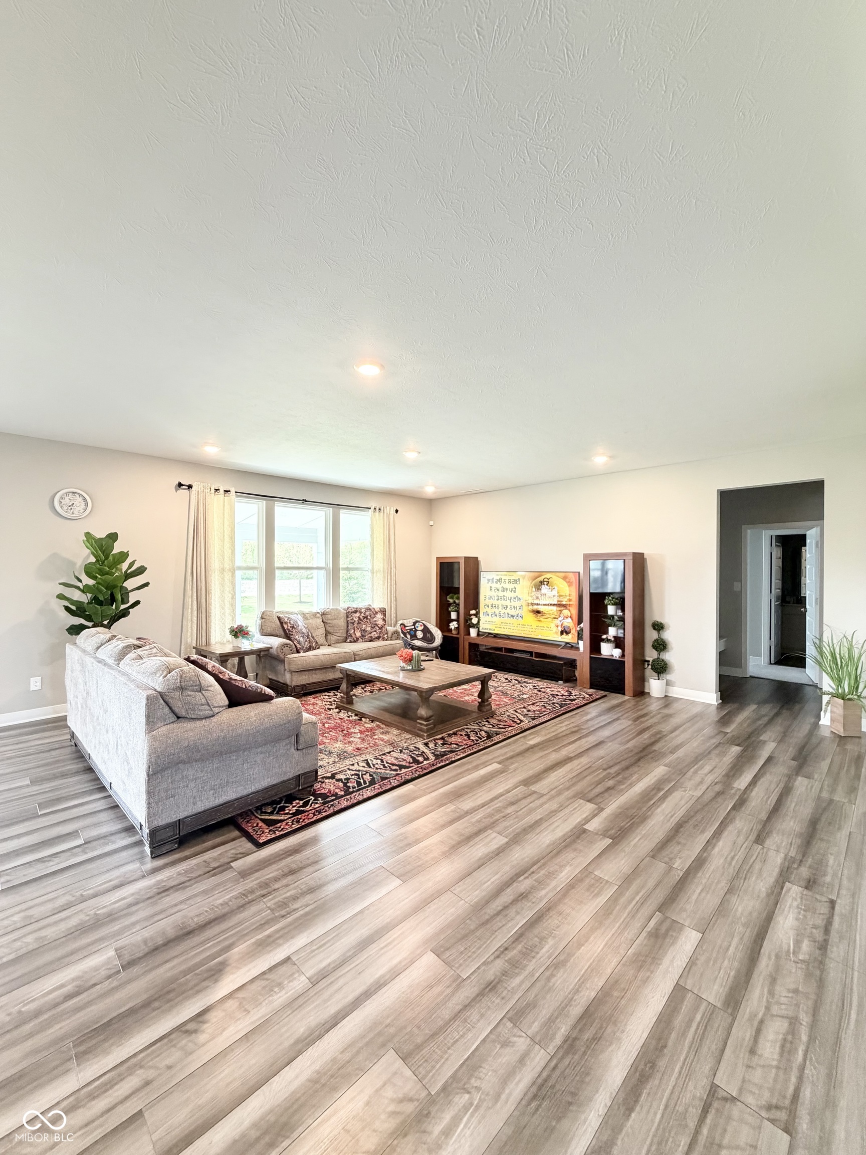 9269 Casey Road Pendleton, IN 46064 - Photo 4 of 37