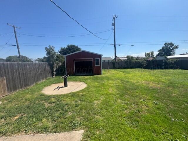 2121 Colgate Drive Perryton, TX 79070 - Photo 17 of 18 Shop