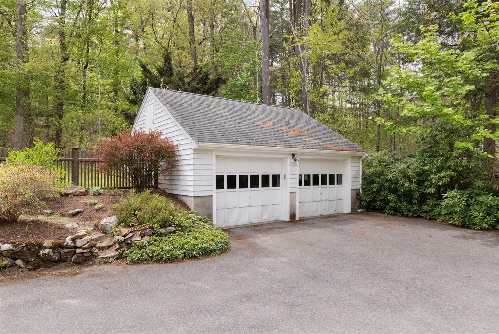 395 North Road Sudbury, MA 01776 - Photo 3 of 28