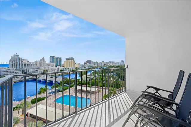 $625,000 | 4101 Pine Tree Drive, Unit 919, Miami Beach, FL 33140
