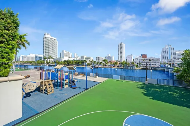 $625,000 | 4101 Pine Tree Drive, Unit 919, Miami Beach, FL 33140