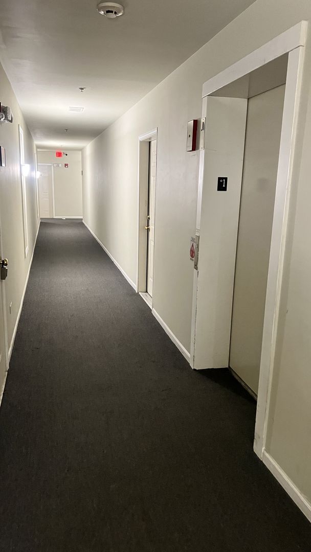 881 North Swift Road, Unit 204 Addison, IL 60101 - Photo 17 of 18 Gallery Image 17