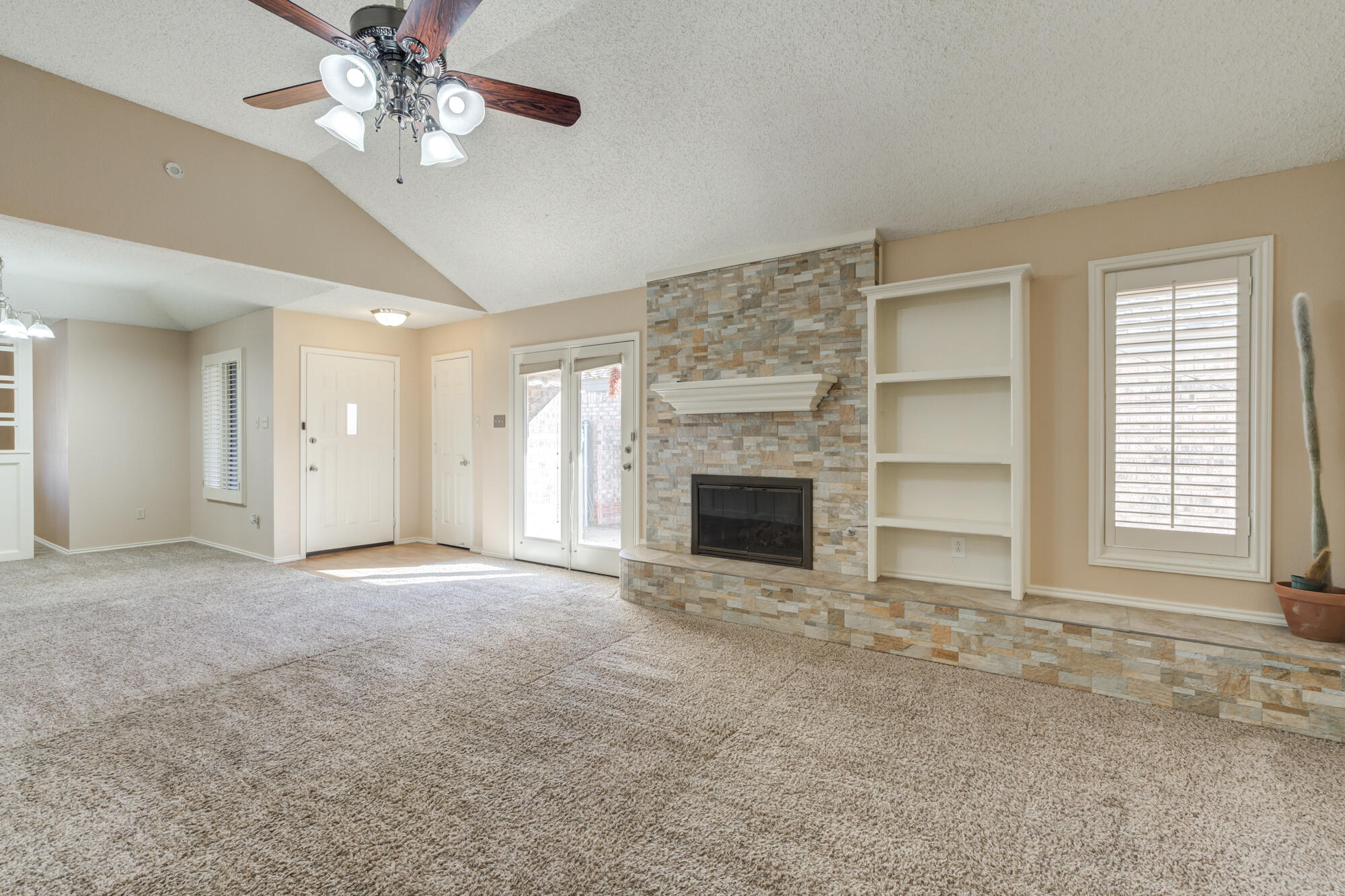 5235 84th Street Lubbock, TX 79424 - Photo 12 of 41 5235-84th-St_Lubbock-TX_9_Living-Room