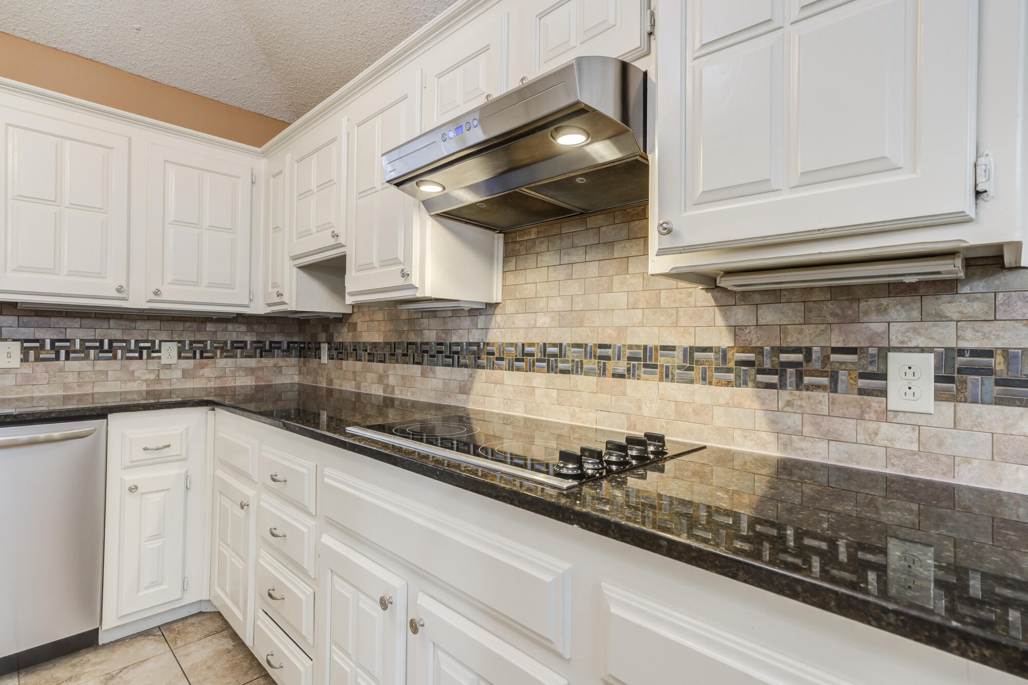 5235 84th Street Lubbock, TX 79424 - Photo 22 of 41 5235-84th-St_Lubbock-TX_19_Kitchen