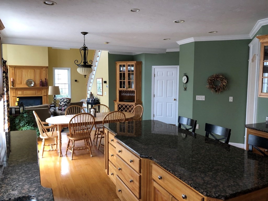 6 Connelly Hill Road Hopkinton, MA 01748 - Photo 9 of 18 Gallery Image 9