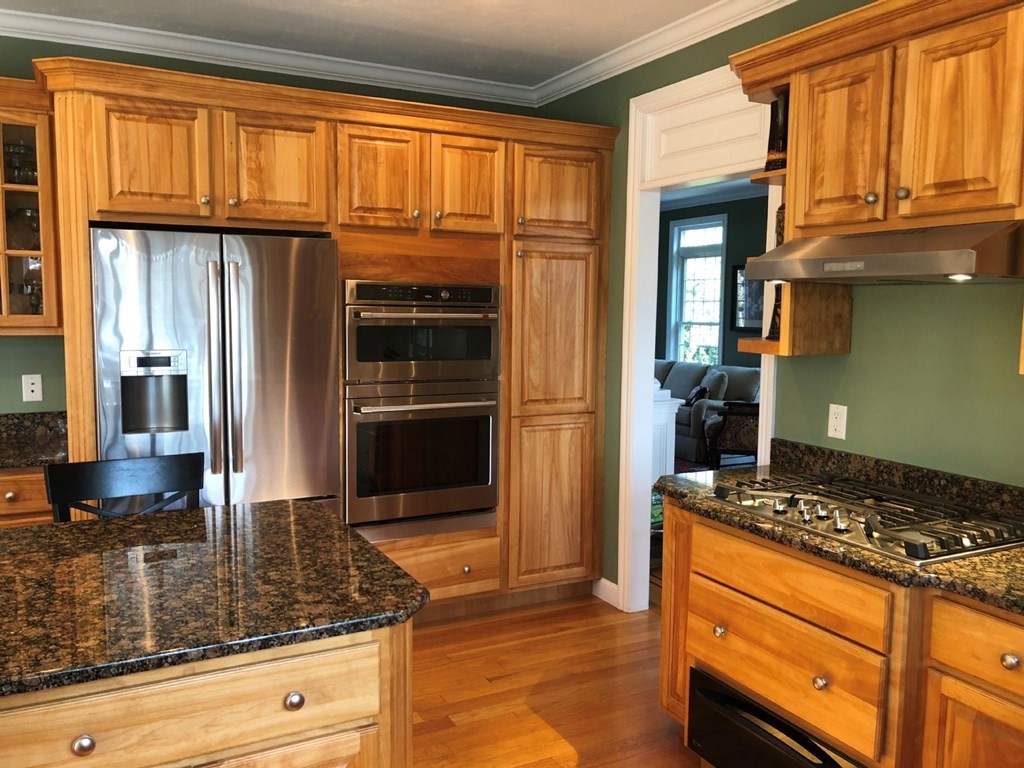 6 Connelly Hill Road Hopkinton, MA 01748 - Photo 10 of 18 Gallery Image 10