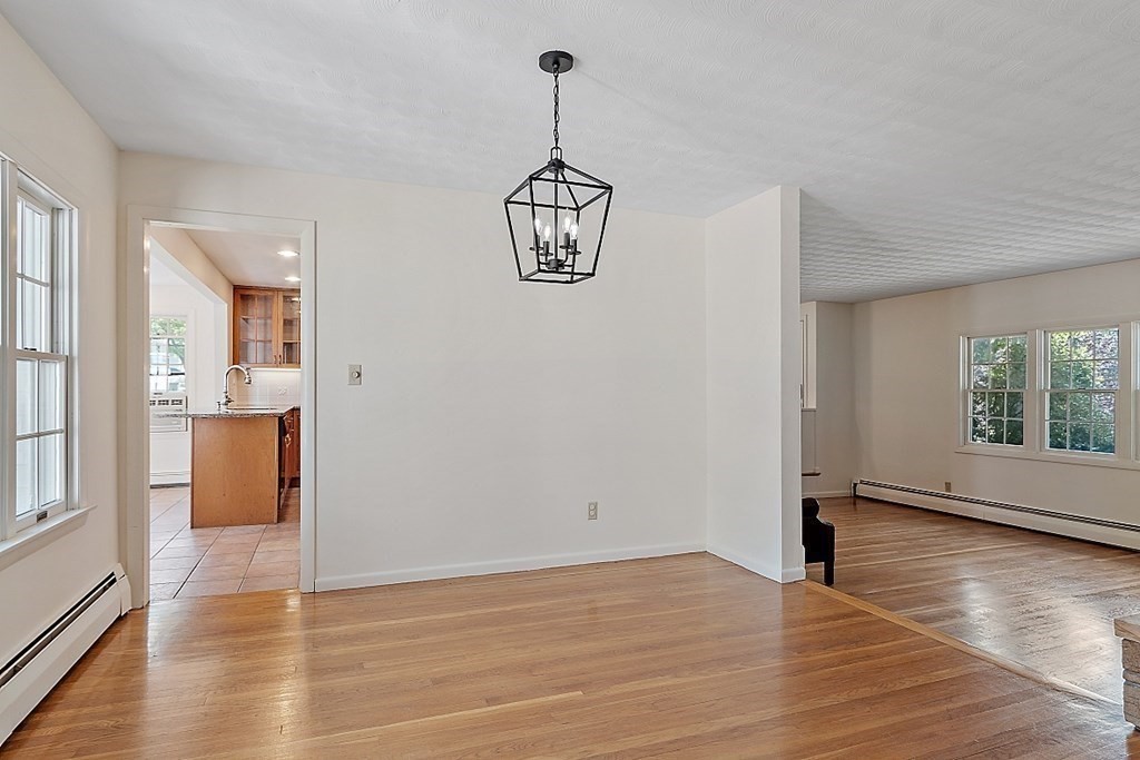 4 Oakwood Road Acton, MA 01720 - Photo 12 of 38 Gallery Image 12