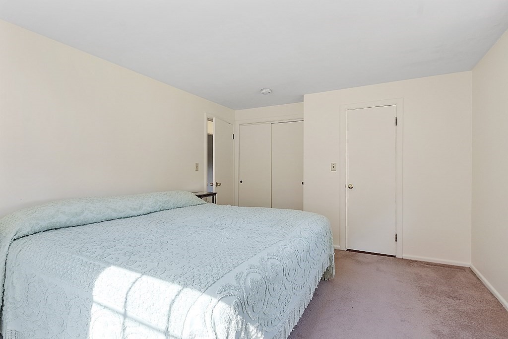 4 Oakwood Road Acton, MA 01720 - Photo 19 of 38 Gallery Image 19