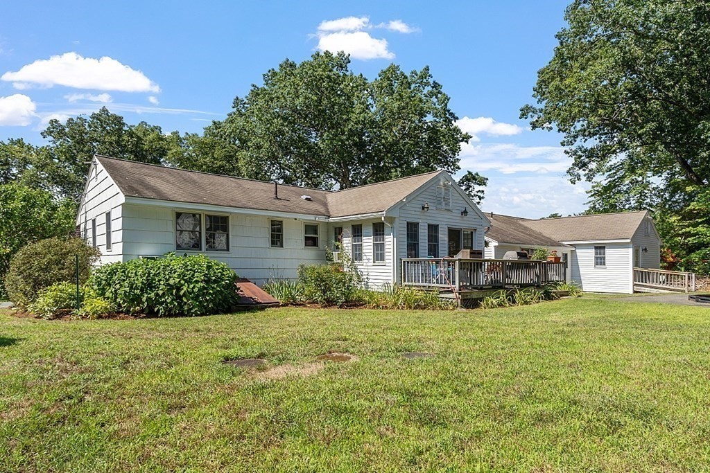 4 Oakwood Road Acton, MA 01720 - Photo 37 of 38 Gallery Image 37