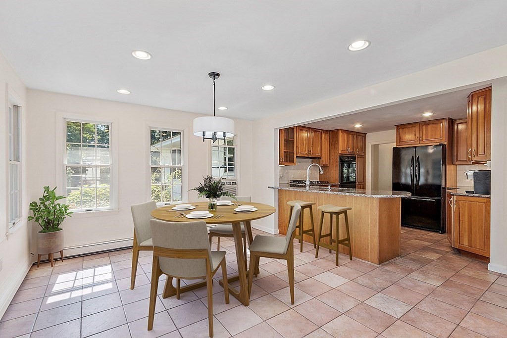 4 Oakwood Road Acton, MA 01720 - Photo 7 of 38 Gallery Image 7