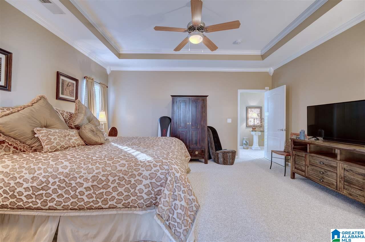 273 High Ridge Drive Pelham, AL 35124 - Photo 3 of 29